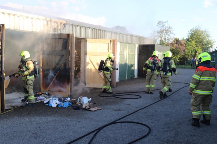 Flinke brand in garagebox