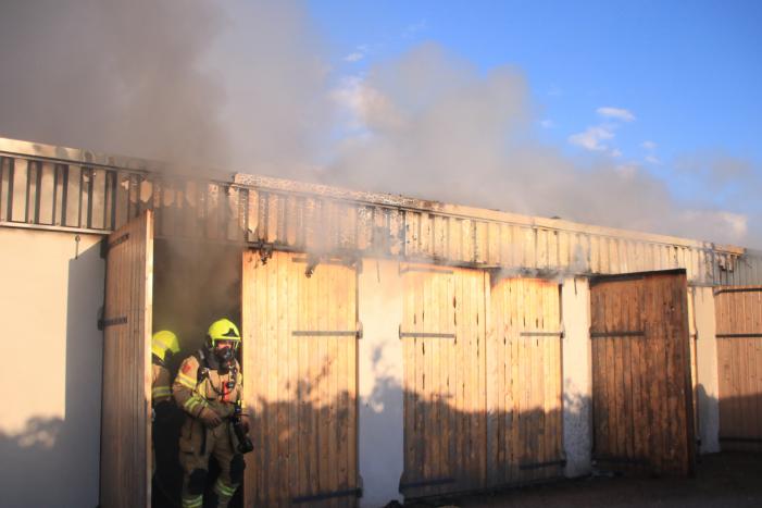 Flinke brand in garagebox