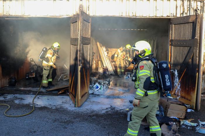 Flinke brand in garagebox
