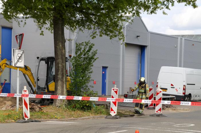 Gaslekkage door graafwerkzaamheden op industrieterrein