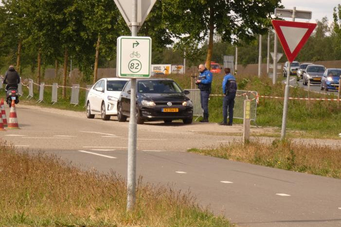 Verkeersregelaar ontsnapt aan aanrijding