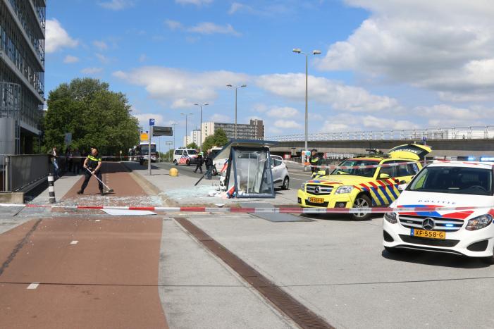 Bushok aan diggelen gereden