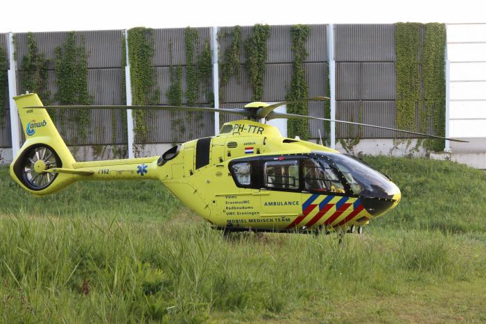 Traumahelikopter trekt veel bekijks