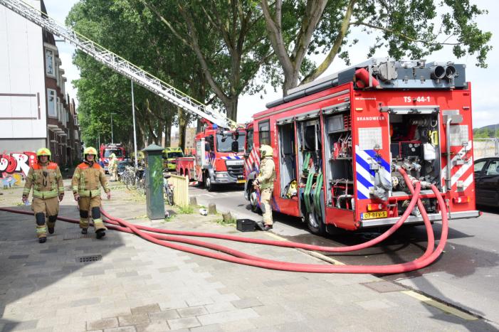 Brand in schuur overgeslagen naar woningen