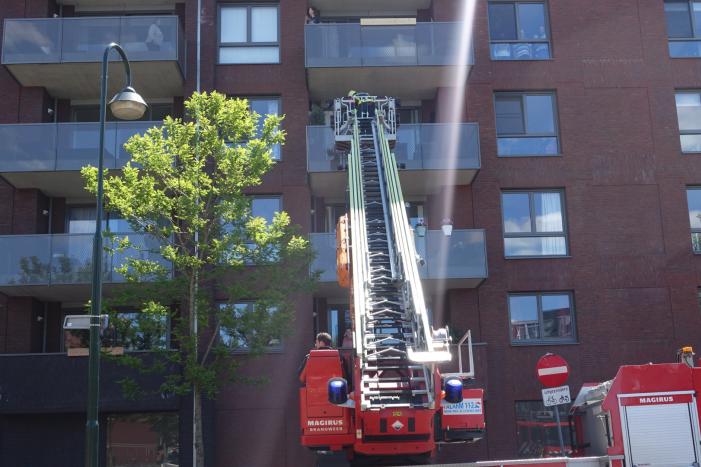 Brand op derde verdieping van appartementencomplex