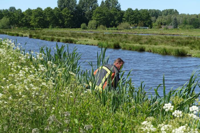 Grote zoekactie na aangetroffen kinderdriewielers langs waterkant