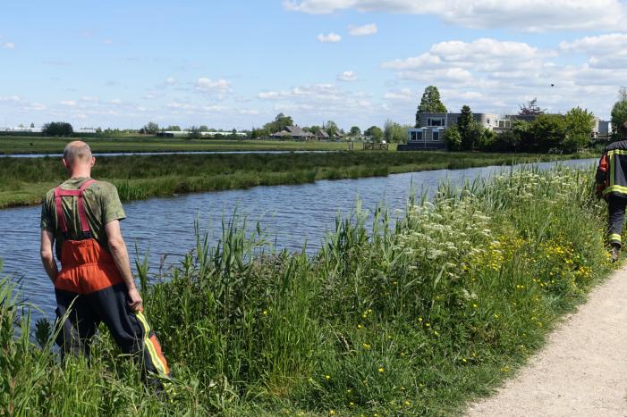 Grote zoekactie na aangetroffen kinderdriewielers langs waterkant