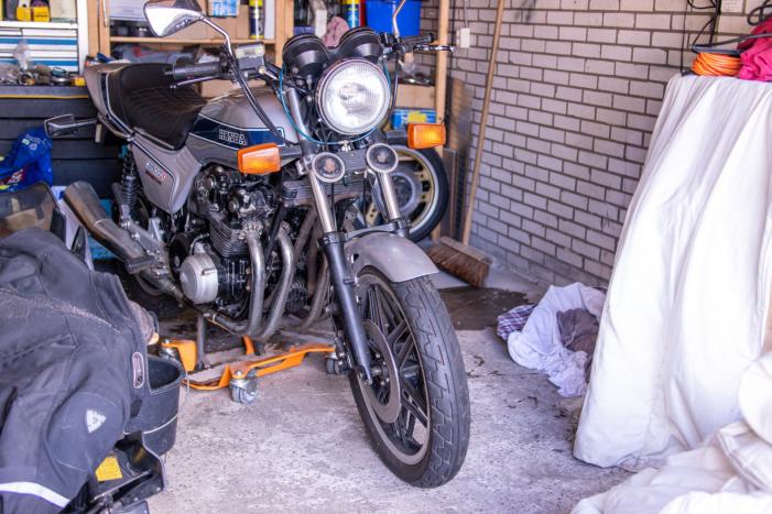 Onderzoek naar vreemde lucht in garageboxen