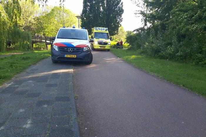 Gewonde persoon na mogelijk steekpartij