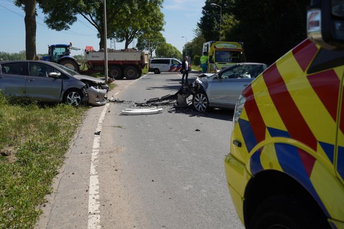 Meerdere gewonden na frontale aanrijding