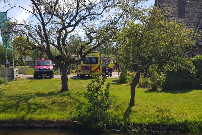 Veel rookontwikkeling bij brand in stal