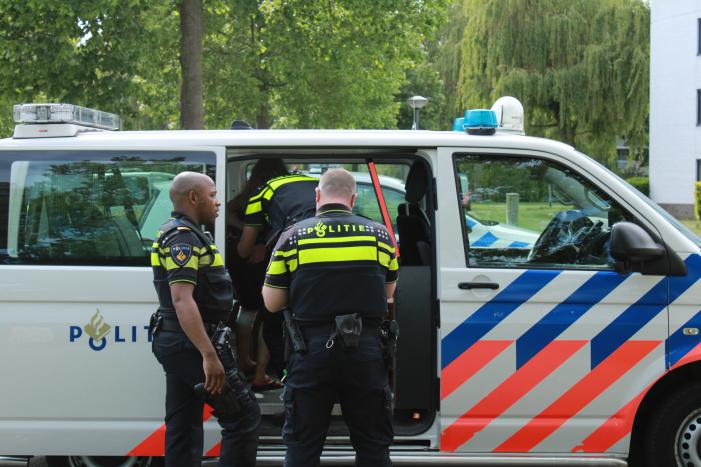 Zwaargewonde bij steekpartij in woning