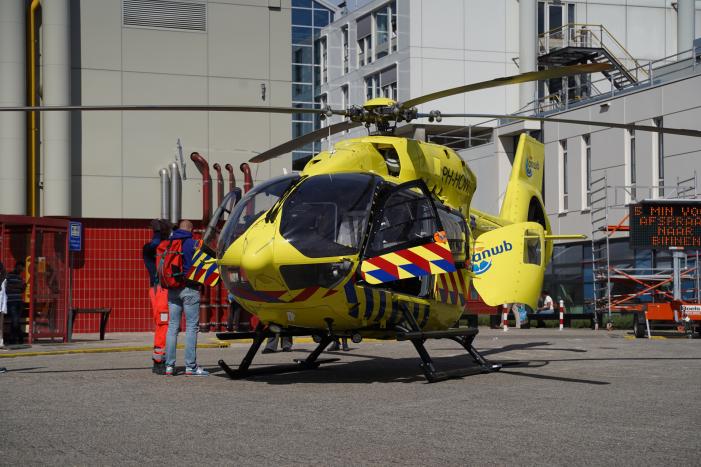 Traumahelikopter brengt patiënt van Duitsland terug naar Nederland
