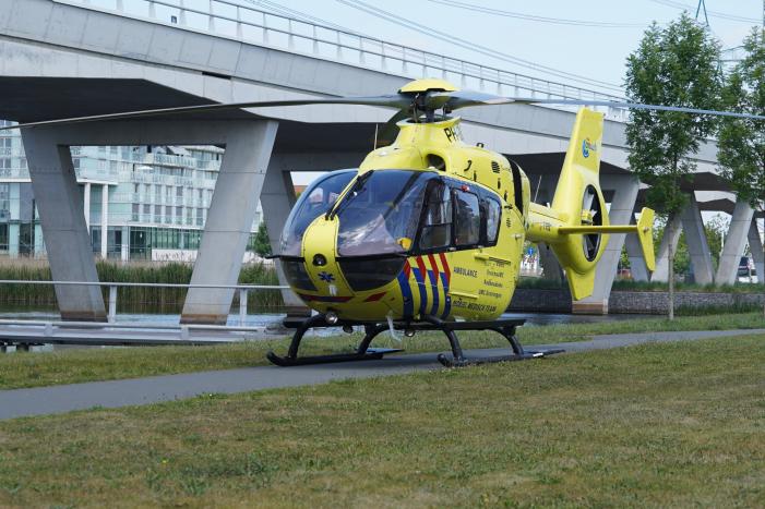 Man raakt ernstig gewond bij val met fiets