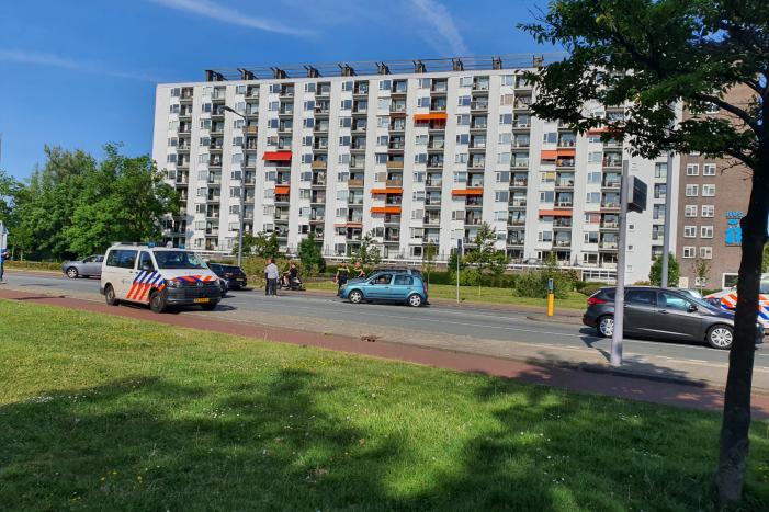 Behoorlijke schade na aanrijding in Delfshaven