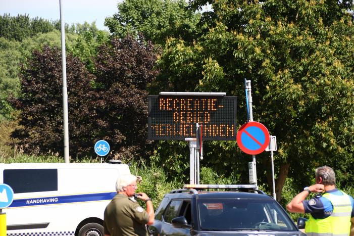 Recreatiegebied Merwelanden afgesloten door drukte