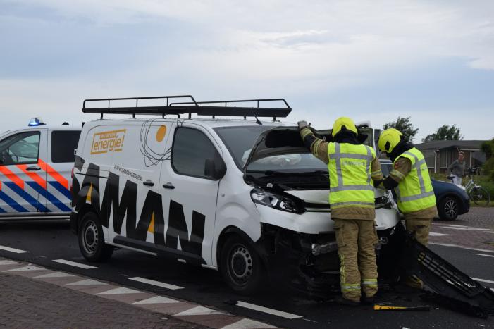 Gewonden na aanrijding met bestelbus