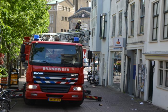 Uitslaande brand in bovenwoning
