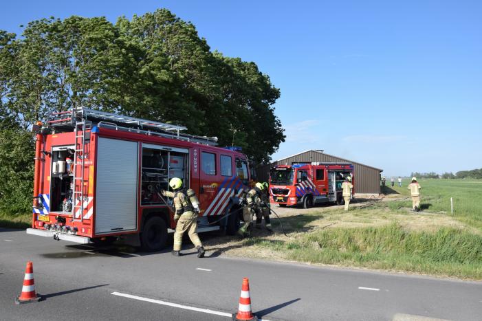 Uitslaande brand in schuur snel onder controle