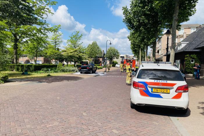 Auto volledig uitgebrand