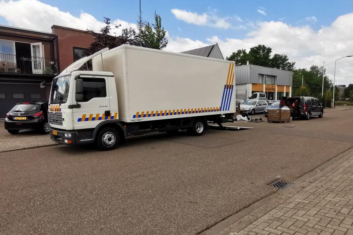 Inval bij leverancier grootschalige hennepteelt