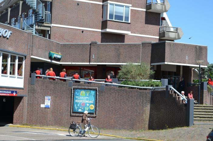 Winkelcentrum Winkelhof ontruimd gaslucht