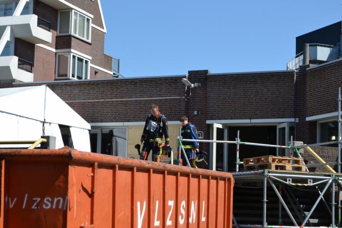 Winkelcentrum Winkelhof ontruimd gaslucht