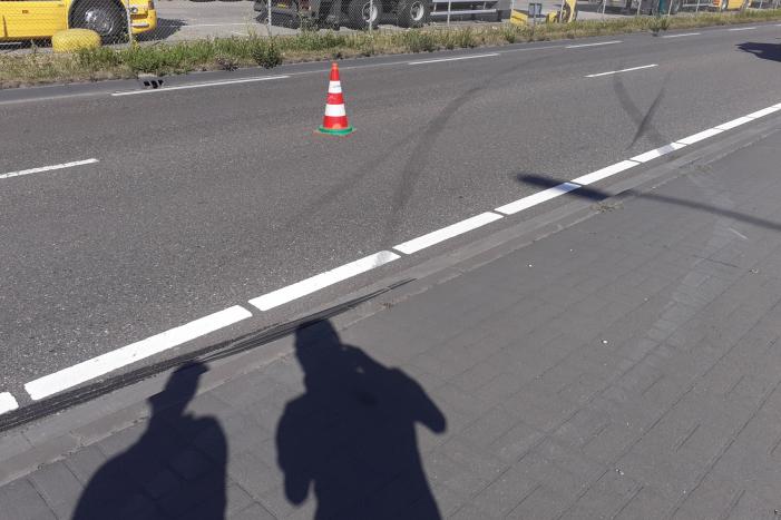 Ongeval tussen vrachtwagen en personenauto