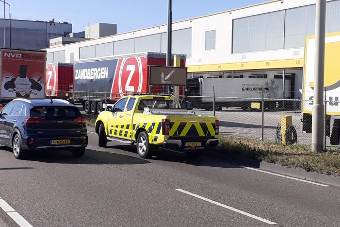 Ongeval tussen vrachtwagen en personenauto