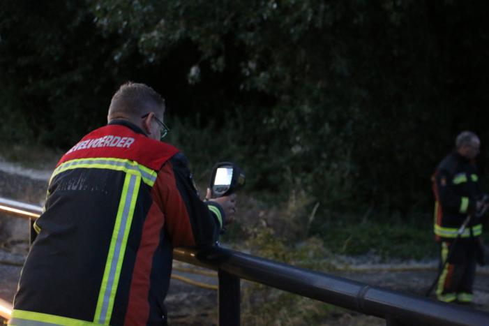 Bermbrand snel onder controle