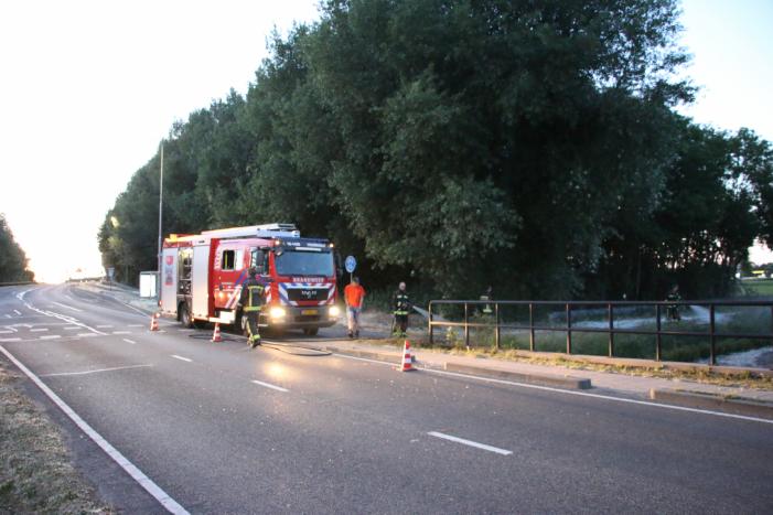 Bermbrand snel onder controle