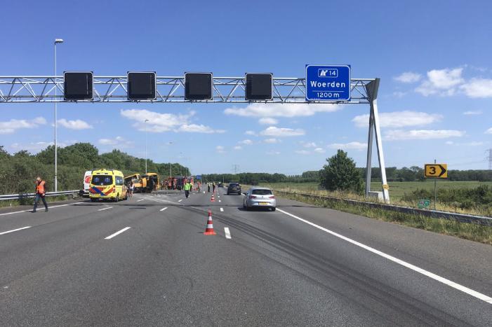 Drie rijstroken dicht na ongeval