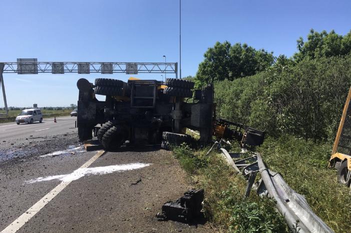 Drie rijstroken dicht na ongeval