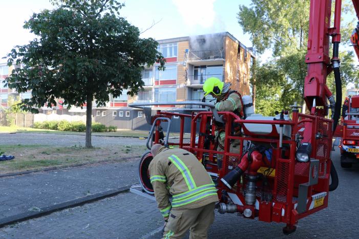 Brand na explosie in flatwoning