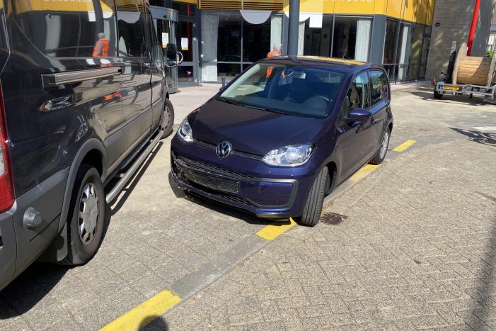 Scooterrijder gewond na aanrijding met auto