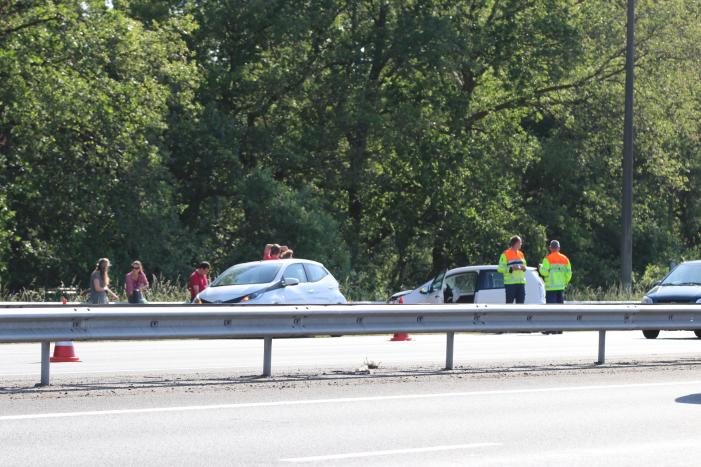 Twee rijstroken afgesloten door ongeval