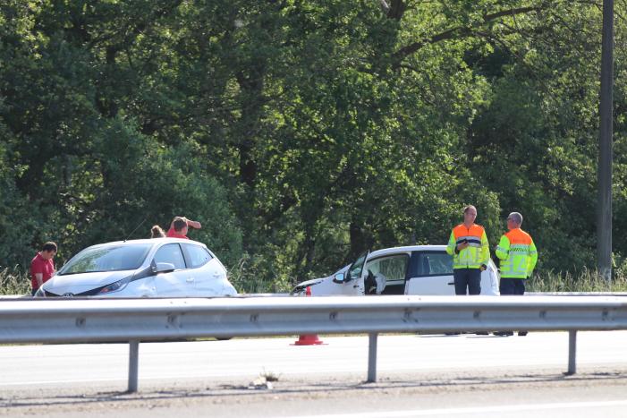 Twee rijstroken afgesloten door ongeval