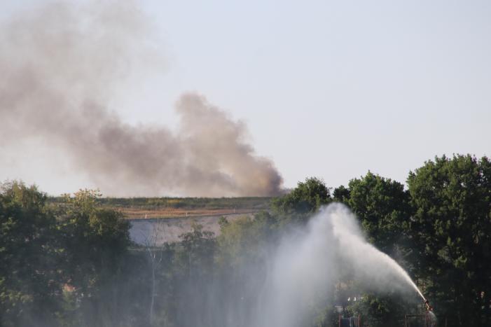 Flinke rookontwikkeling bij brand op vuilstort