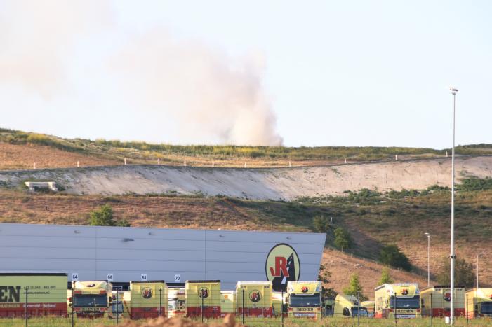 Flinke rookontwikkeling bij brand op vuilstort