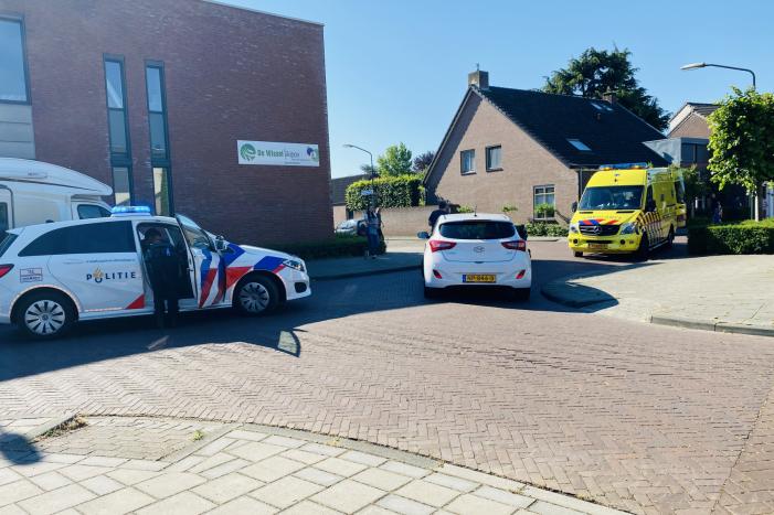 Fietsster gewond na aanrijding met auto