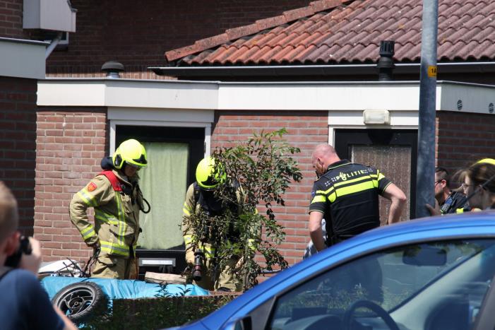 Kliko in de brand, straat afgesloten