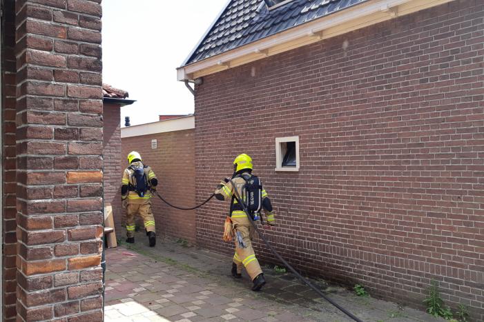 Kliko in de brand, straat afgesloten