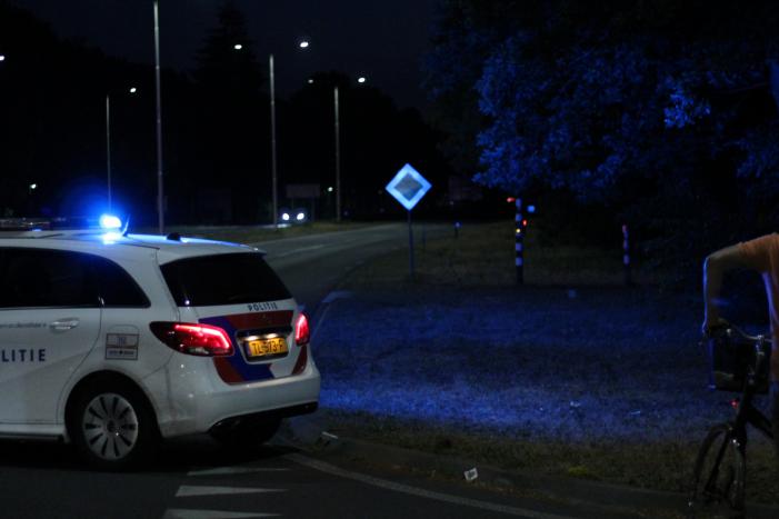 Automobilist (18) overleden na crash tegen boom