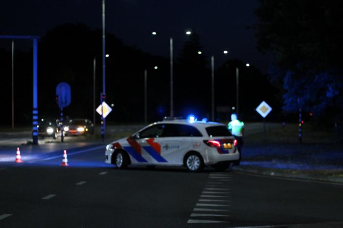 Automobilist (18) overleden na crash tegen boom