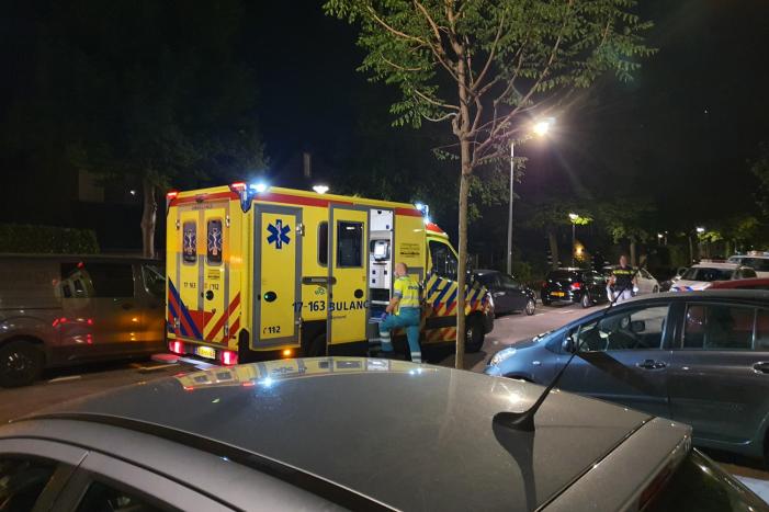 Persoon zwaargewond na steekpartij in woning