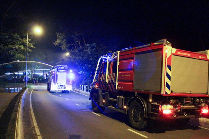 Brand in bos snel onder controle