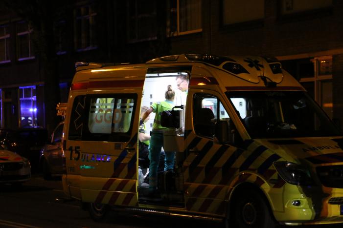 Gewonde na aanrijding tussen scooter en maaltijdbezorger