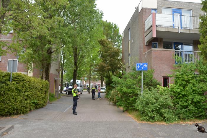 Mogelijk explosief aangetroffen, straat afgezet