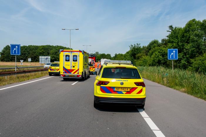 Motorrijder zwaargewond na eenzijdig ongeval