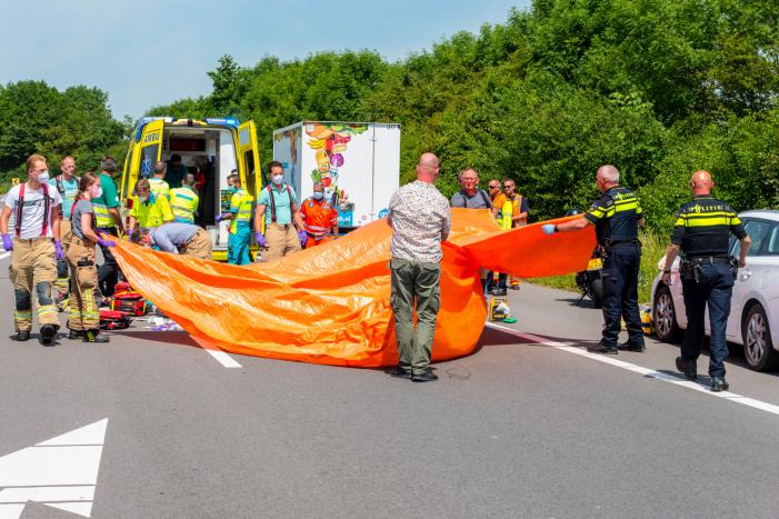 Motorrijder zwaargewond na eenzijdig ongeval